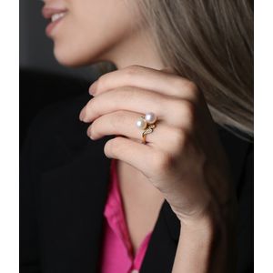 Anel Duas Pérolas com Diamantes Ouro 18k 750